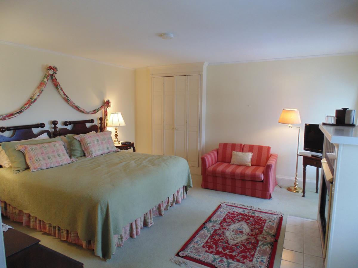William Seaward Inn Westfield Экстерьер фото